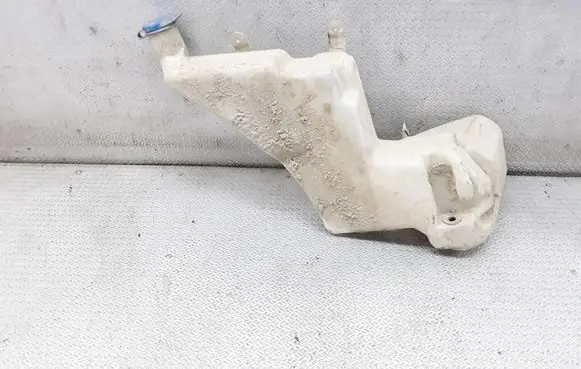 Audi A8 S8 D2 4D Windshield washer fluid reservoir/tank