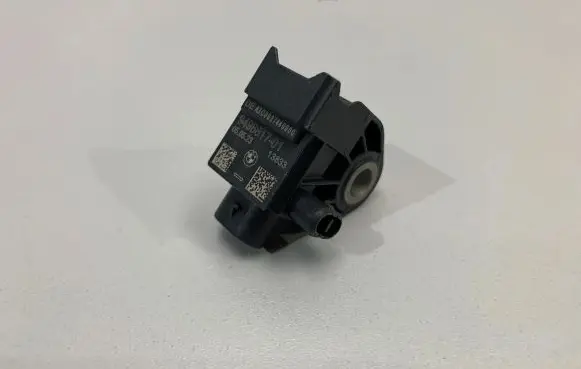 BMW 7 G70 Airbag deployment crash/impact sensor 9496817