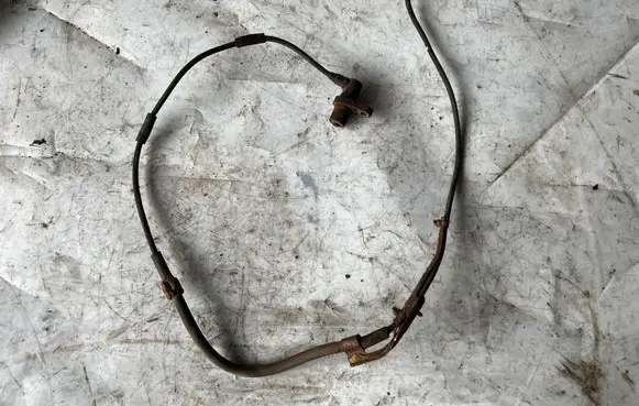 Toyota RAV 4 (XA20) ABS brake wheel speed sensor
