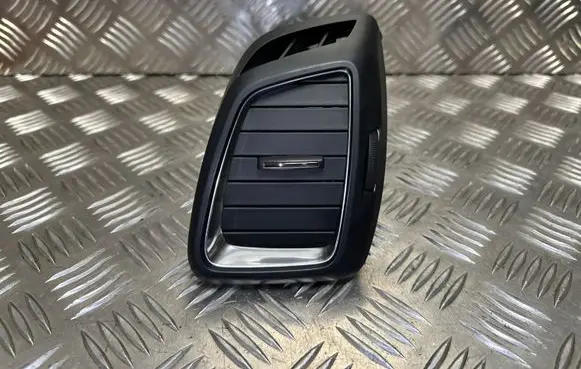 Citroen DS5 Dashboard side air vent grill/cover trim 9670715377