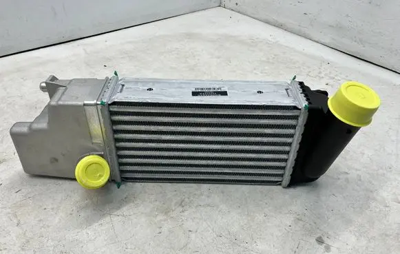 Toyota Auris E180 Intercooler radiator 040042860N JD1271005350
