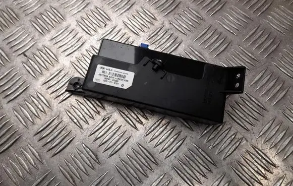Hyundai Kona II Aerial antenna amplifier 96240BE000