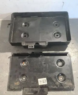 Battery box tray