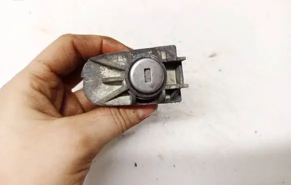 Ford S-MAX Front door lock (next to the handle) 3M5AR21990A