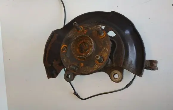 Toyota Auris 150 Front wheel hub