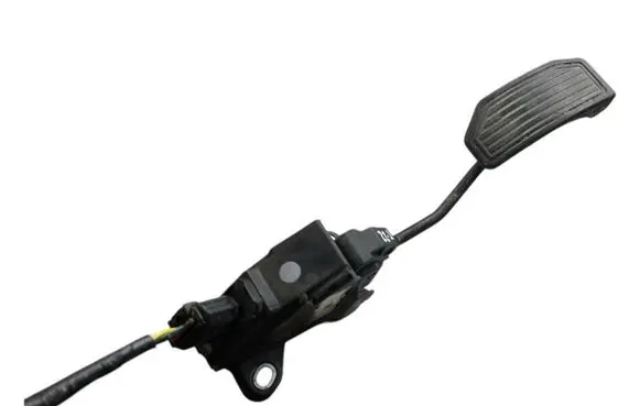 Toyota Avensis T270 Accelerator throttle pedal 7811002071 11173B 02307807267