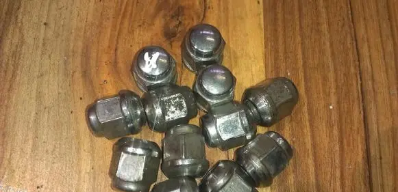 Renault Clio II Nuts/bolts 