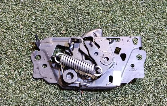 Ford Tourneo Custom Engine bonnet/hood lock/catch BK2116E624AF BK2116E624