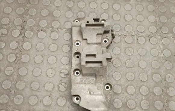 Generator/alternator bracket