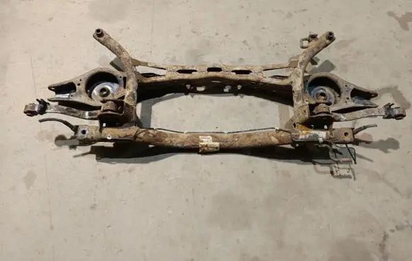 Volkswagen Touran I Rear subframe 