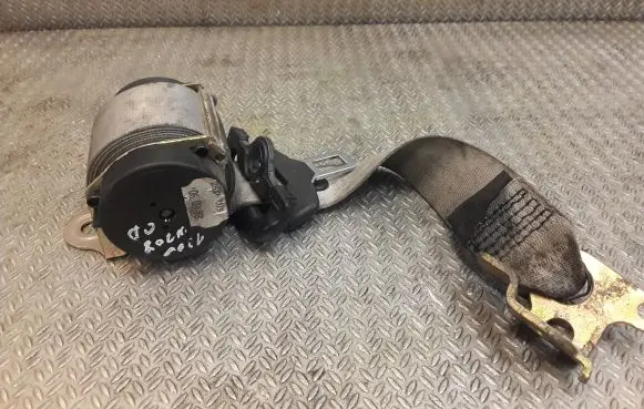 Mercedes-Benz CLK A208 C208 Rear seatbelt 2088600485 A2088600485