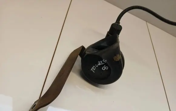 Volkswagen Touareg I Horn signal