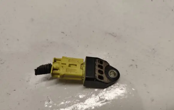 Toyota RAV 4 (XA30) Airbag deployment crash/impact sensor 8983142010 70243EJZT