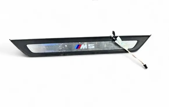BMW M5 F90 Front sill trim cover 8061069 BS000008601 00000129