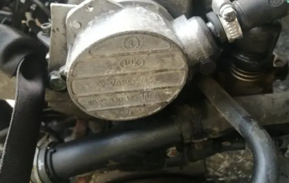 Seat Ibiza II (6k) Vacuum pump 038145101B