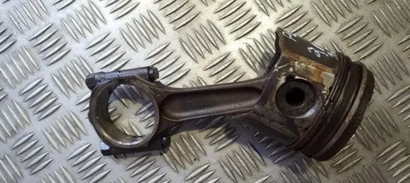 Peugeot 307 Piston with connecting rod
