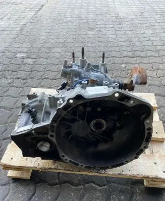 Mitsubishi Lancer VIII Manual 5 speed gearbox M8CPB3B