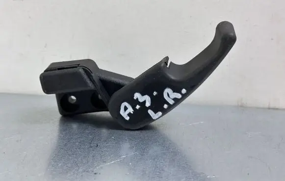 Engine bonnet (hood) release handle