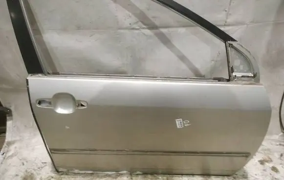 Toyota Corolla E120 E130 Front door PILKOS
