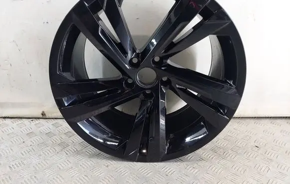 Volkswagen Tiguan R19 alloy rim 5NA601025AM 5NA601025AG