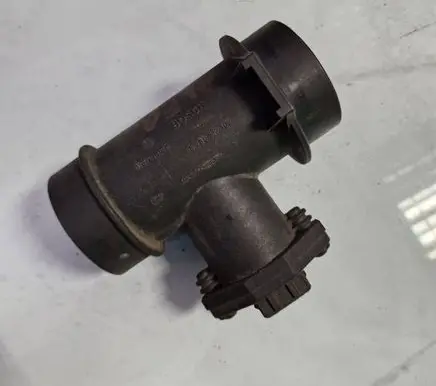 Alfa Romeo 156 Mass air flow meter 0280217102
