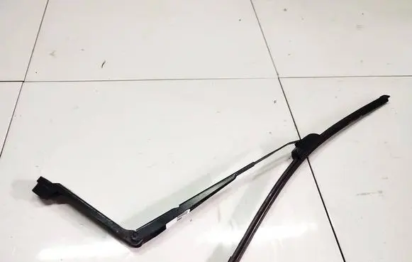 Subaru Forester SH Front wiper blade arm