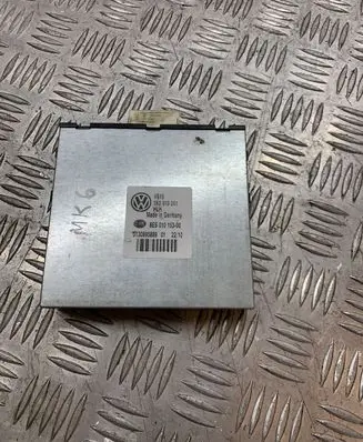 Volkswagen Golf VI Power management control unit 1K0919041 8ES01015300 0130895889