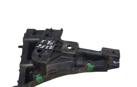 Volvo V60 Front bumper mounting bracket 31323832
