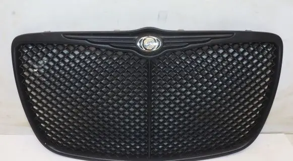 Chrysler 300 - 300C Front grill