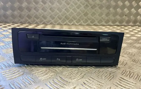 Audi A5 Sportback 8TA Radio/CD/DVD/GPS head unit 8R2035666C