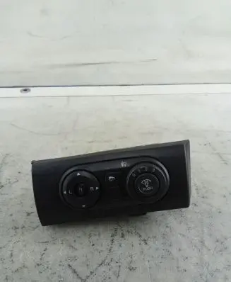 Chevrolet Captiva Light switch
