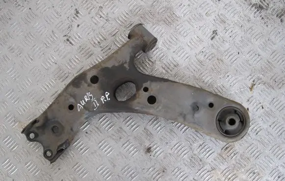 Toyota Auris E180 Front control arm AURISWAHACZPP