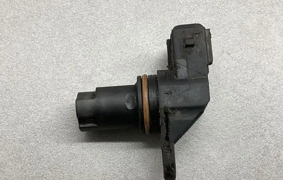 Renault Master II Camshaft position sensor 8200370572 144408 A66GF333