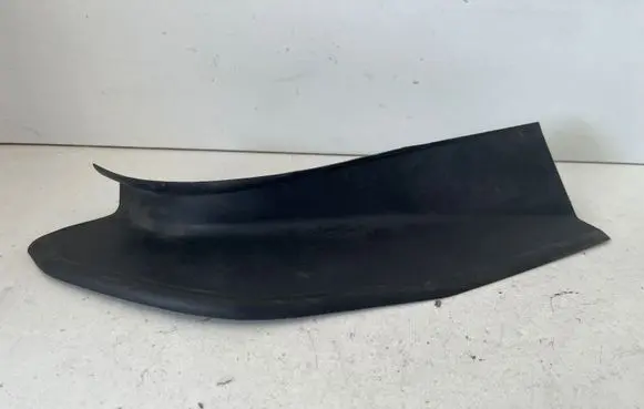 BMW 5 F10 F11 Rear/tail light trim molding 7204375 20409410
