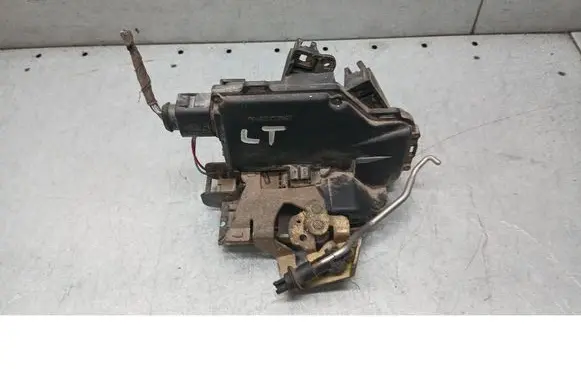 Audi A6 S6 C5 4B Rear door lock