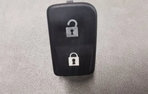 Volvo V50 Central locking switch button 03451500 30773334 30773333