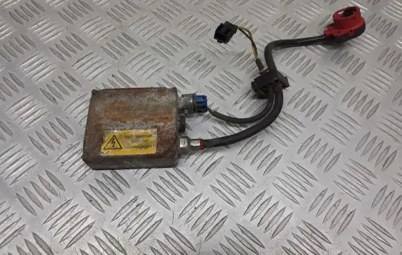 Mercedes-Benz E W210 Voltage converter/converter module 00776007
