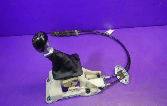 KIA Venga Gear shifter/selector