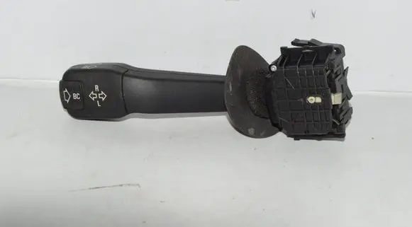 BMW 5 E39 Indicator stalk 8352172