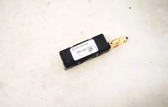 Volkswagen PASSAT B6 Airbag deployment crash/impact sensor 3c9035552