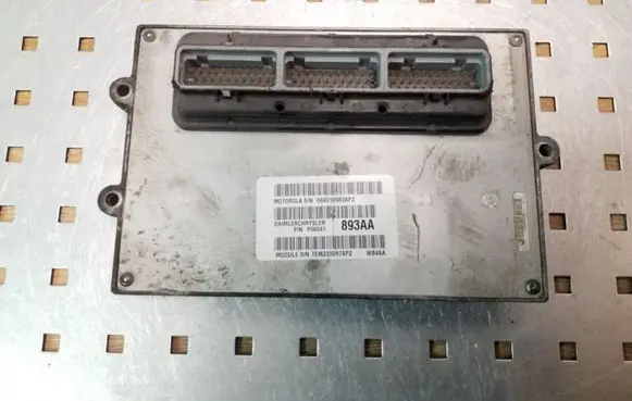Jeep Grand Cherokee (WJ) Engine control unit/module P56041893AA