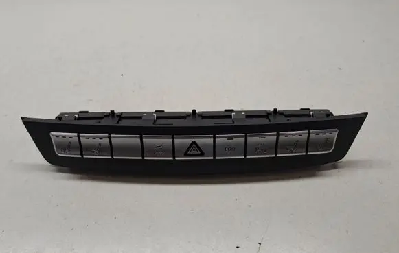 Mercedes-Benz GL X166 Seat heating switch 1668702610 A1668702610