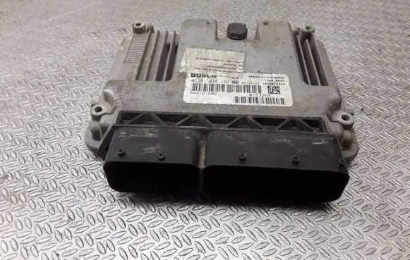 Iveco Daily 35.8 - 9 Engine control unit/module 0281012193 504121602