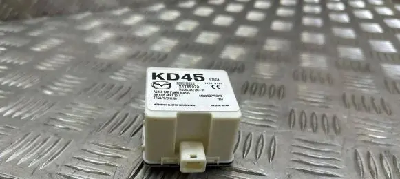 Mazda 6 Antenna control unit KD45675DA