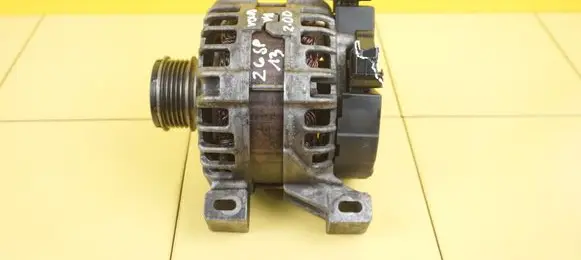 Volvo V40 Generator/alternator 0125711023 D5204T6