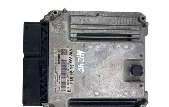 Volkswagen Golf VII Engine control unit/module 04L907309A