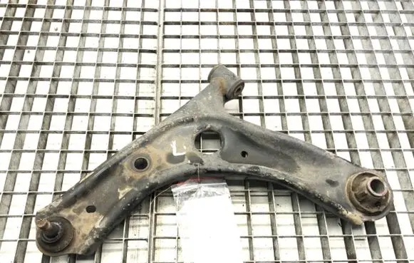 Toyota Aygo AB40 Front control arm 