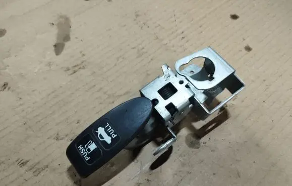 Honda Civic Fuel cap release pull handle 