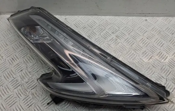 Nissan Juke I F15 Headlight/headlamp 26120BV80D 26120BV80C 90127810