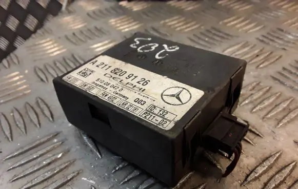Mercedes-Benz E W211 Alarm control unit/module 2118209126 A2118209126